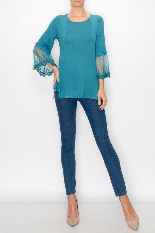 3/4 Sleeve Tunic Top with Lace Detail