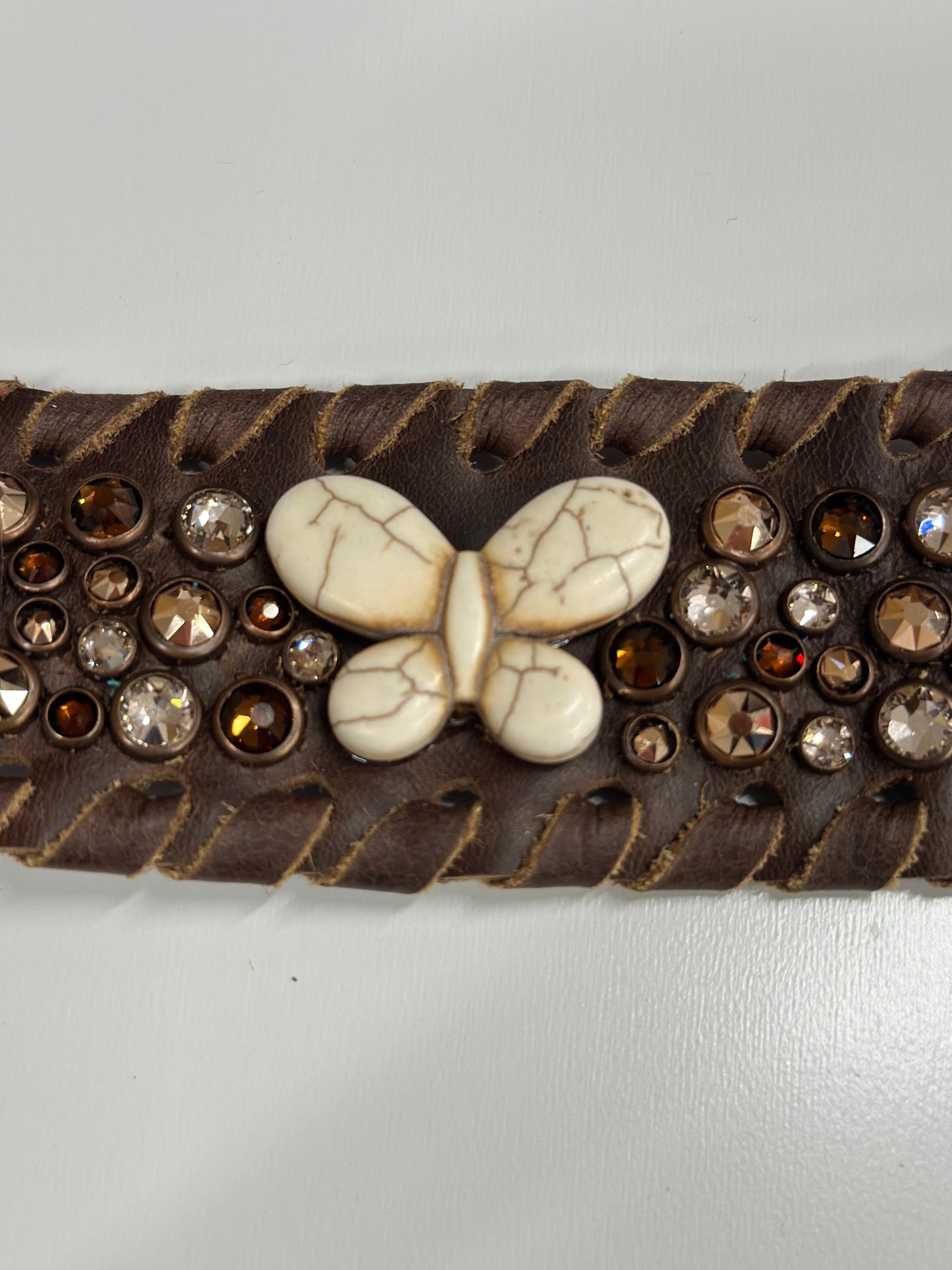 Kurtmen Butterfly Crystal Cuff Bracelet