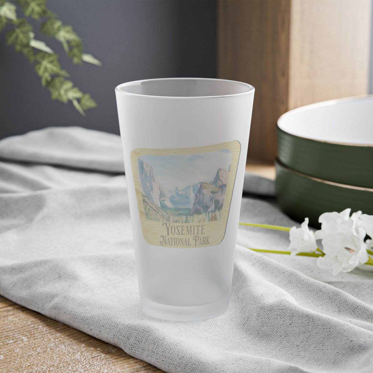 Yosemite National Park Frosted Pint Glass Scenic Valley Wood Sign
