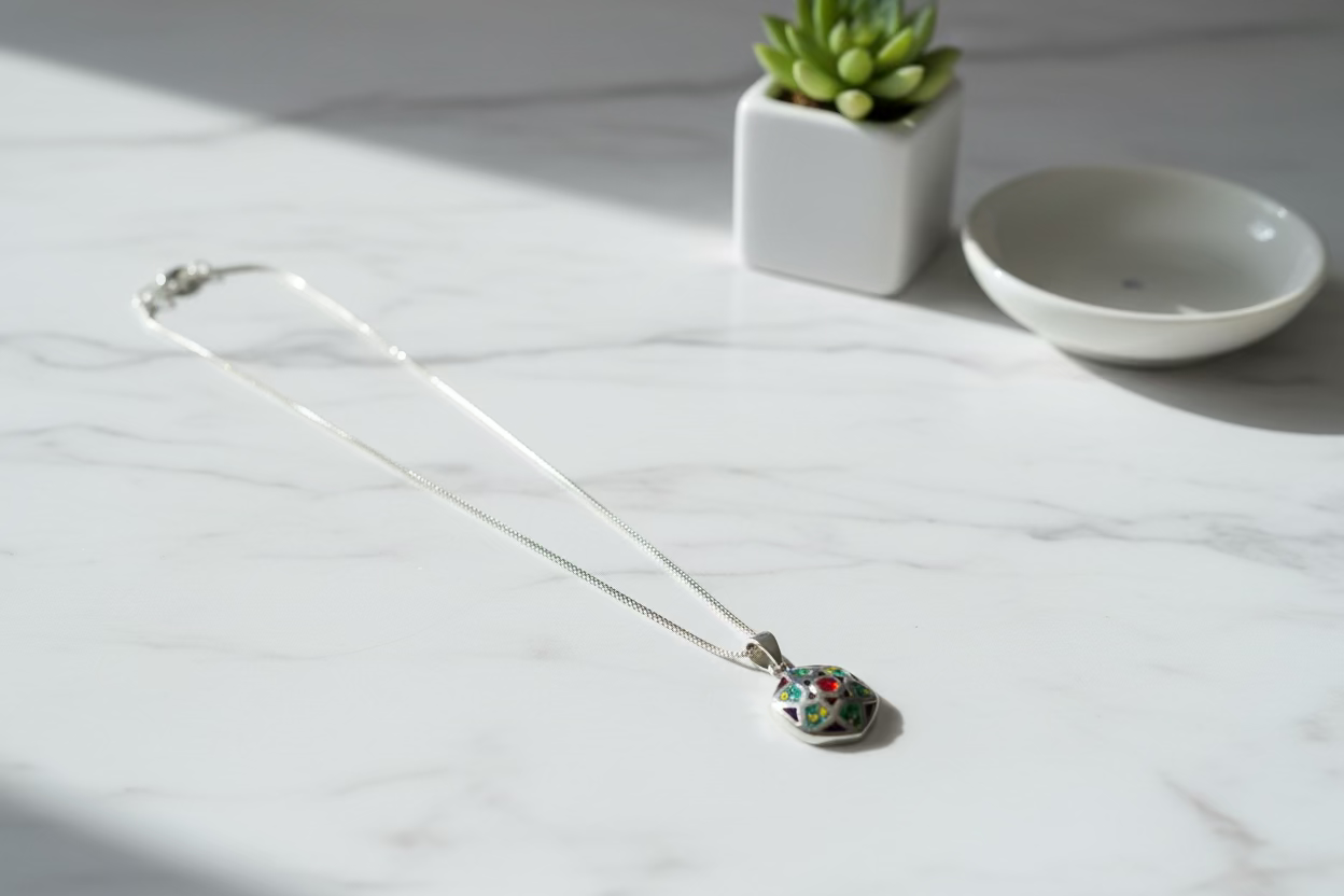 925 Sterling Silver Chain and Pendant