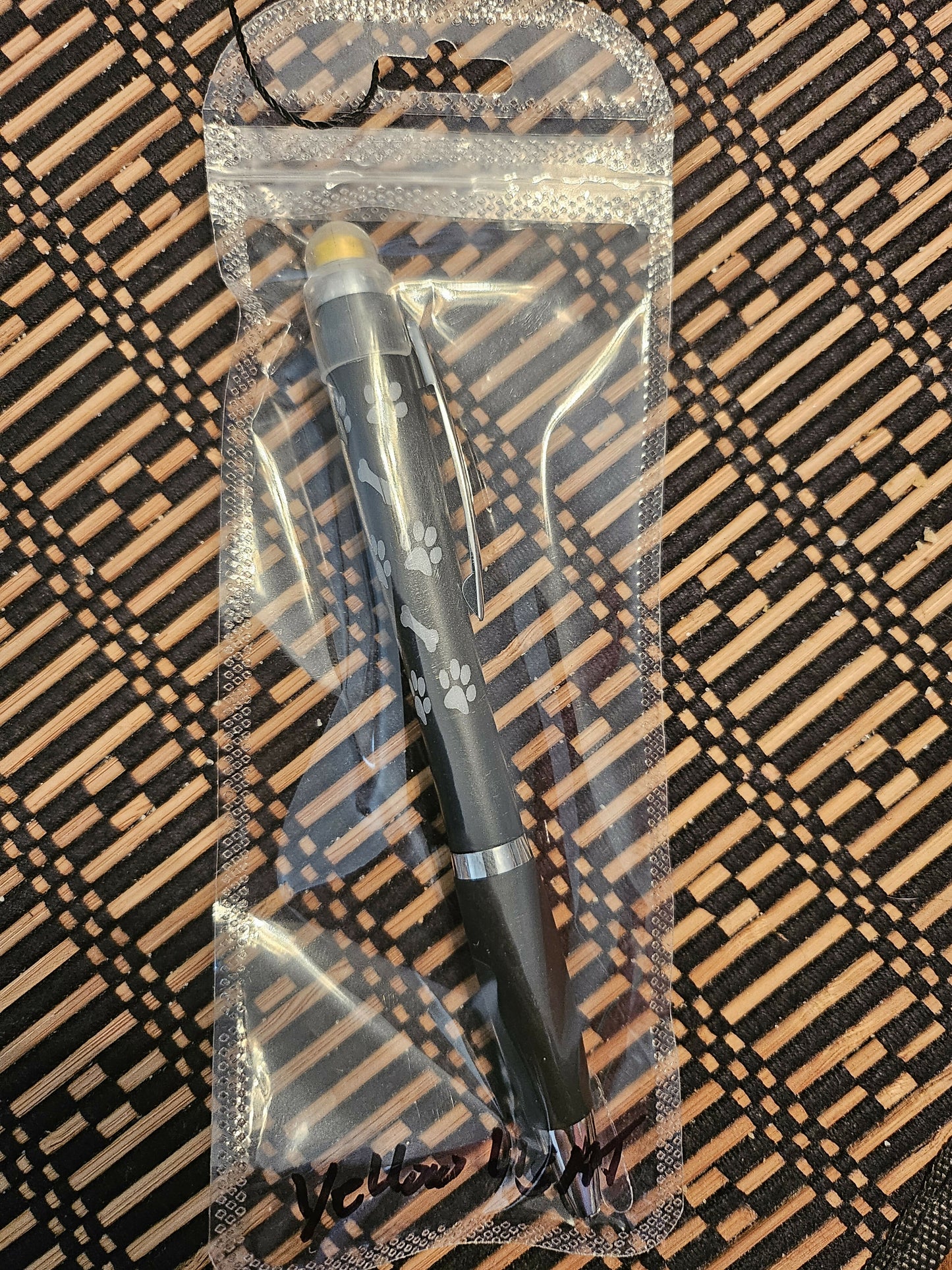 Pens (light up)