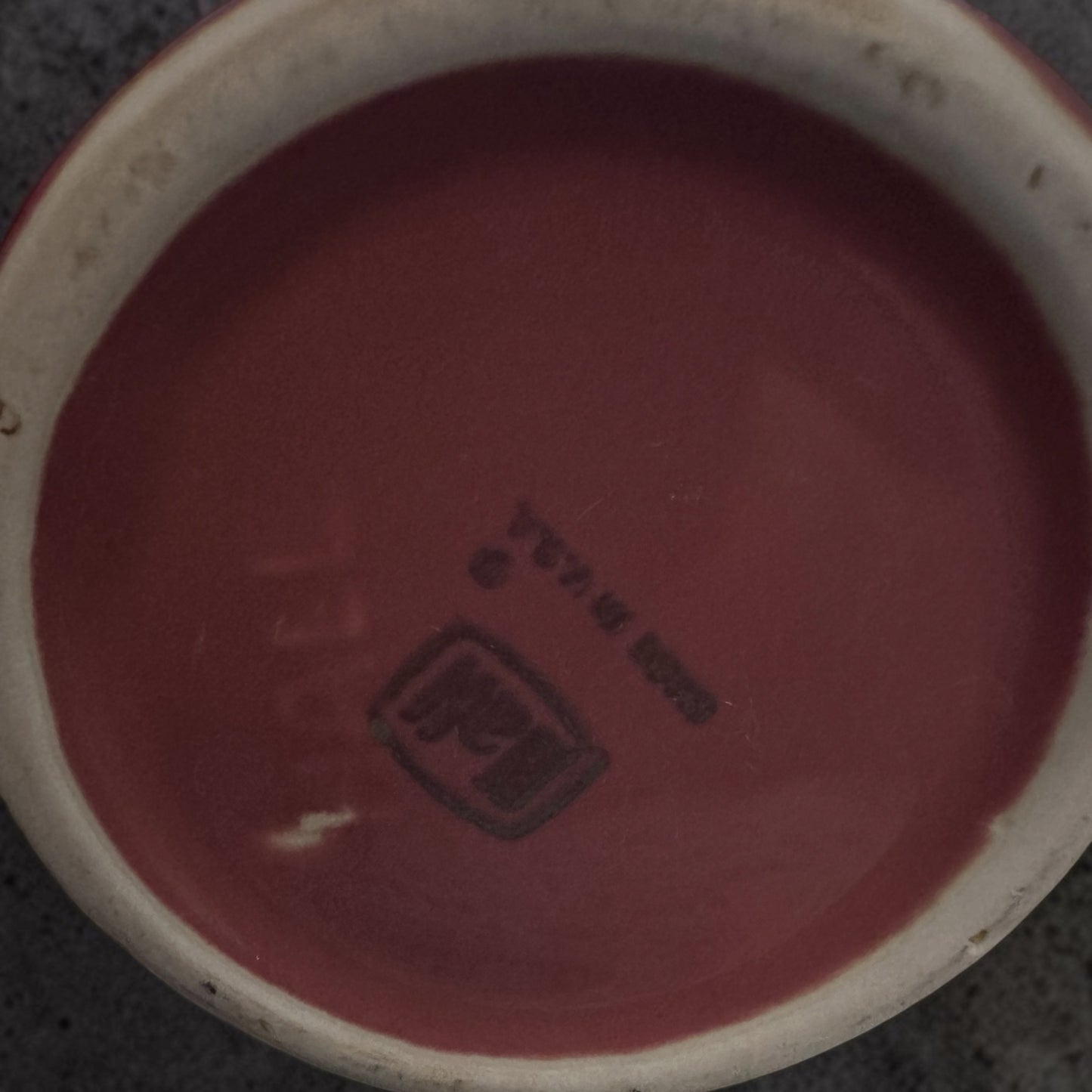Vintage Hall Pottery
Small 1-Cup Personal
Teapot (chip on lid)