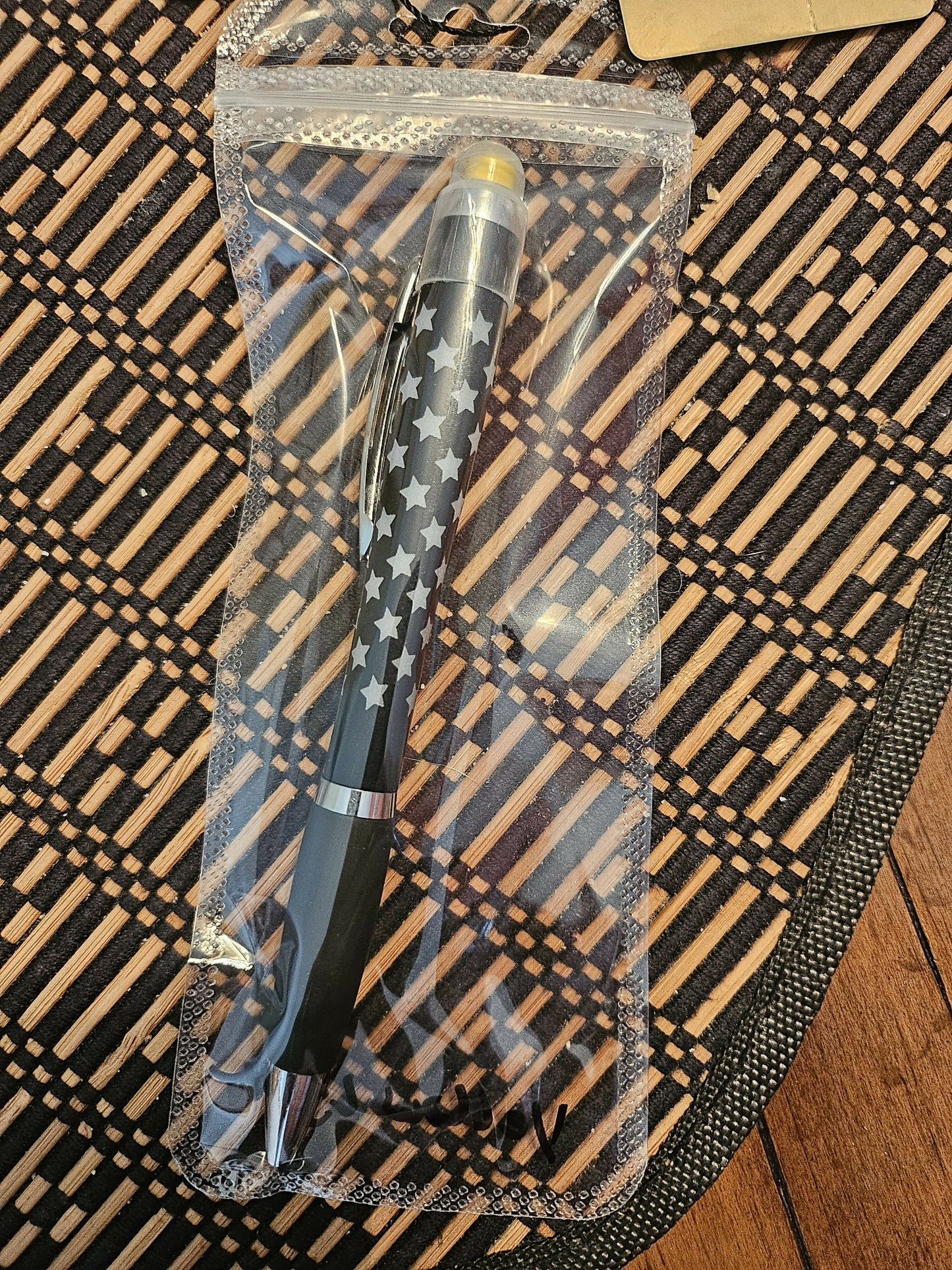 Pens (light up)