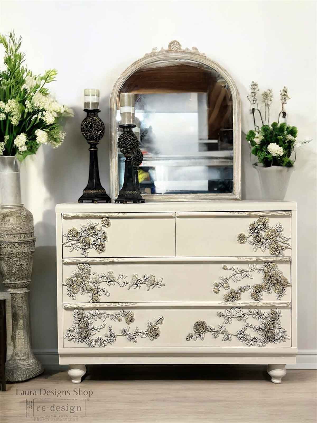 DECOR POLY – VELVET CASCADE RIGHT