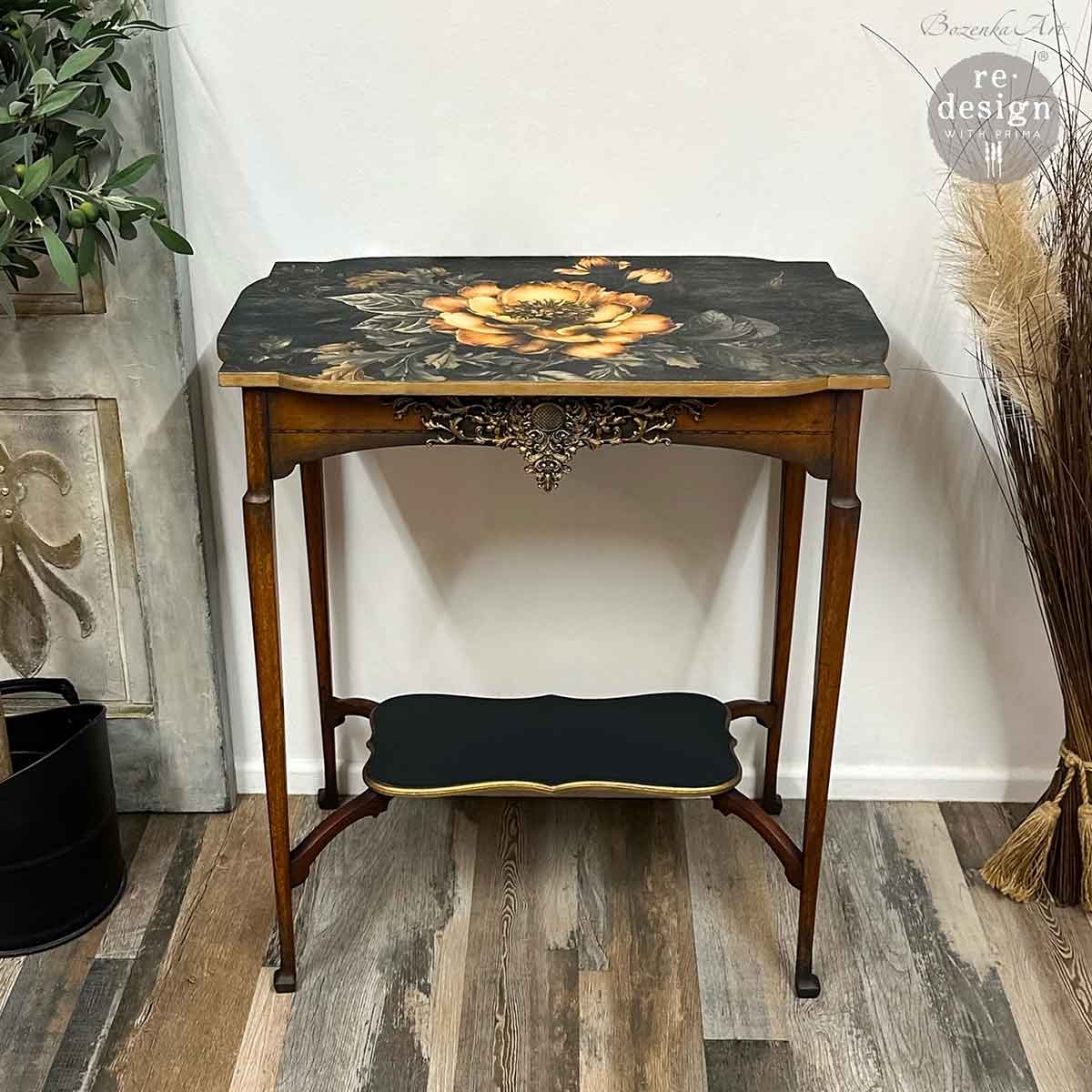 DECOR POLY – Elaborate Finery
