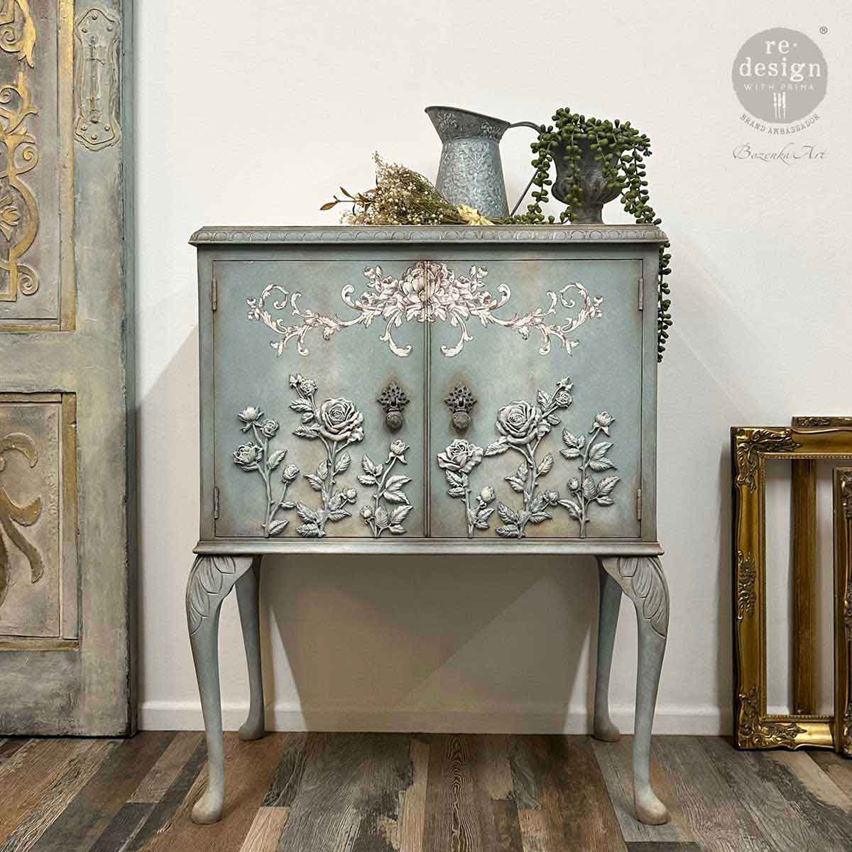 DECOR POLY – PETALS IN HARMONY