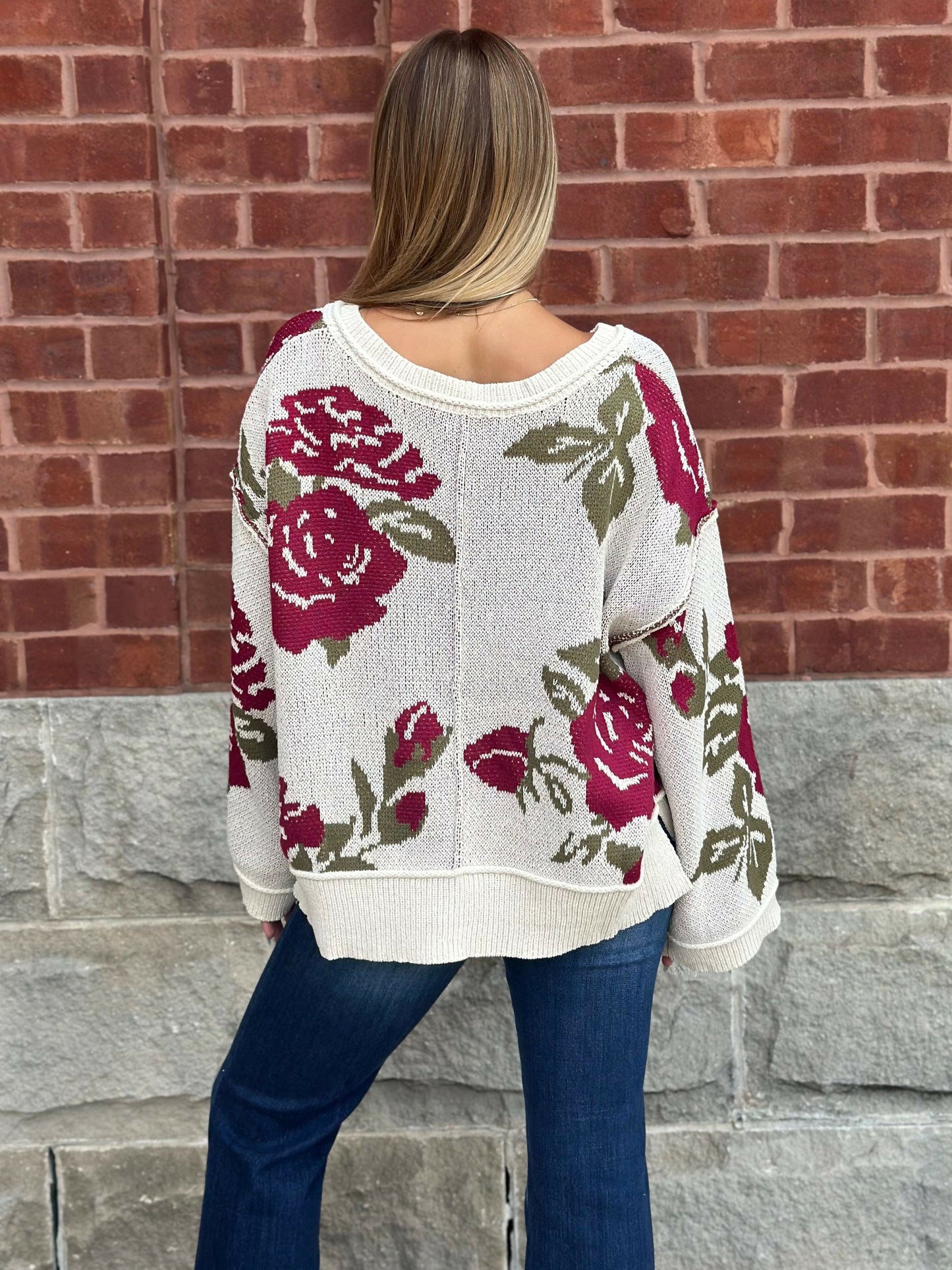 POL Romantic Rose V-Neck Sweater