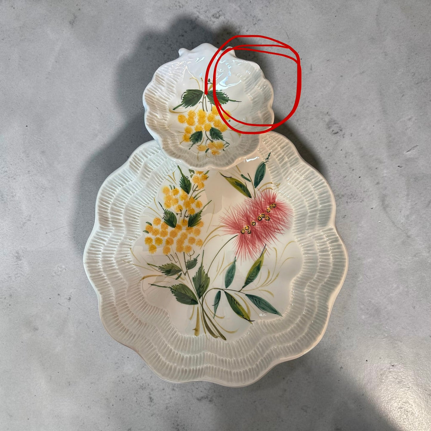 Vintage Italian hand-painted ceramic chip and dip platter (SEE PHOTOS FOR CHIP)