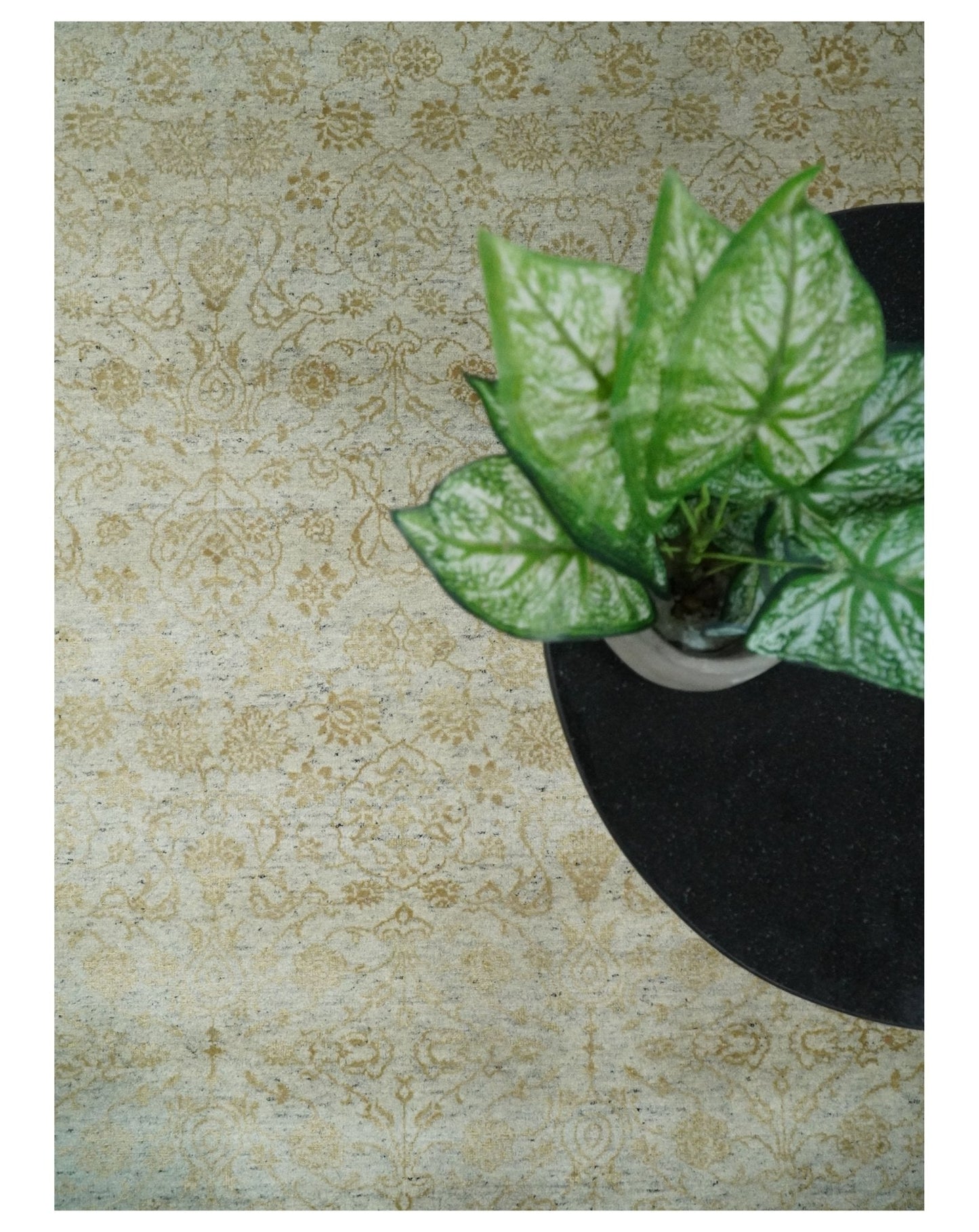 8x10 Fine Hand Knotted Beige and Gold Traditional Vintage Persian Style Antique Silk Rug | AGR21