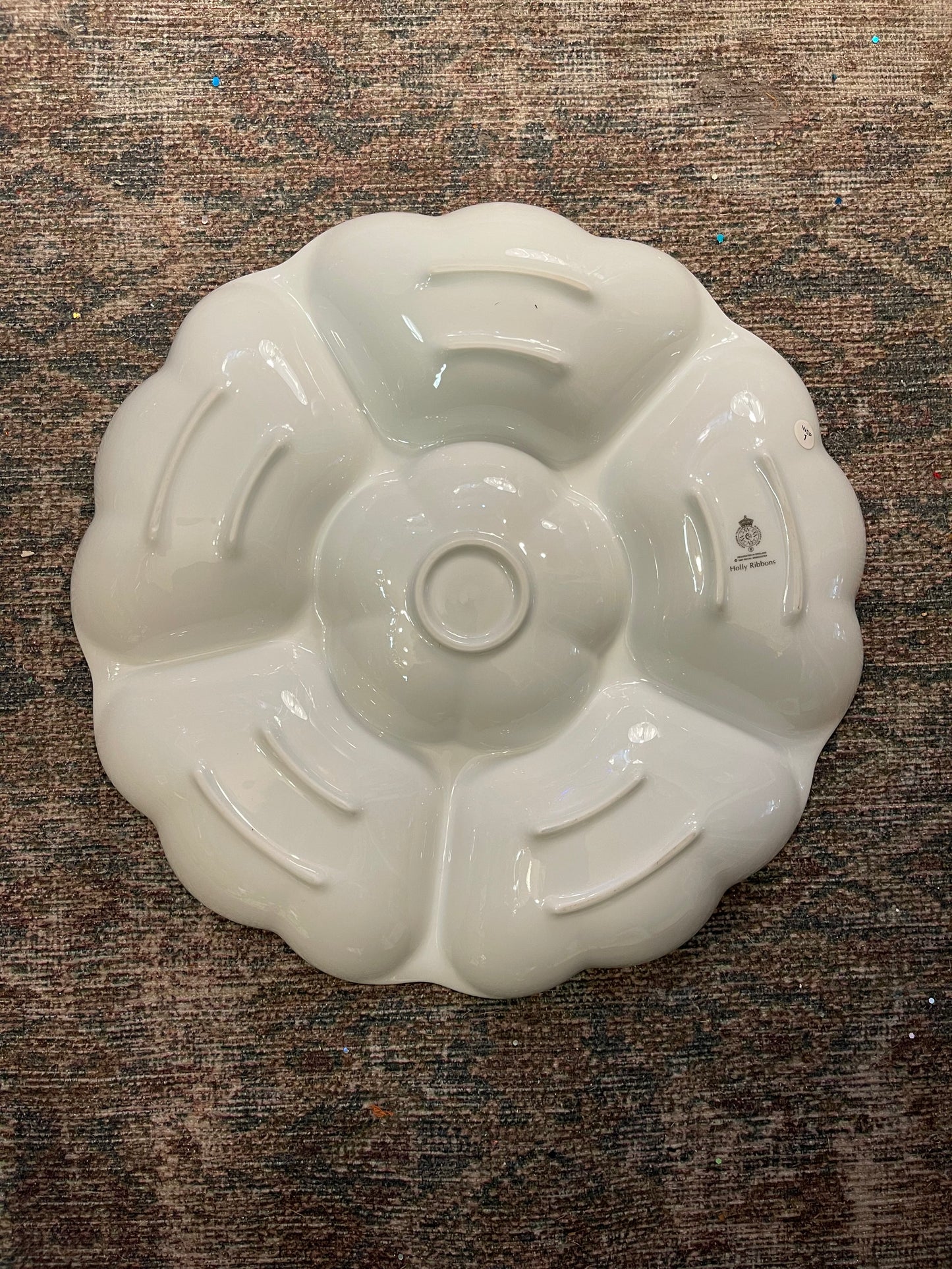 Royal Worcester — Holly Ribbons