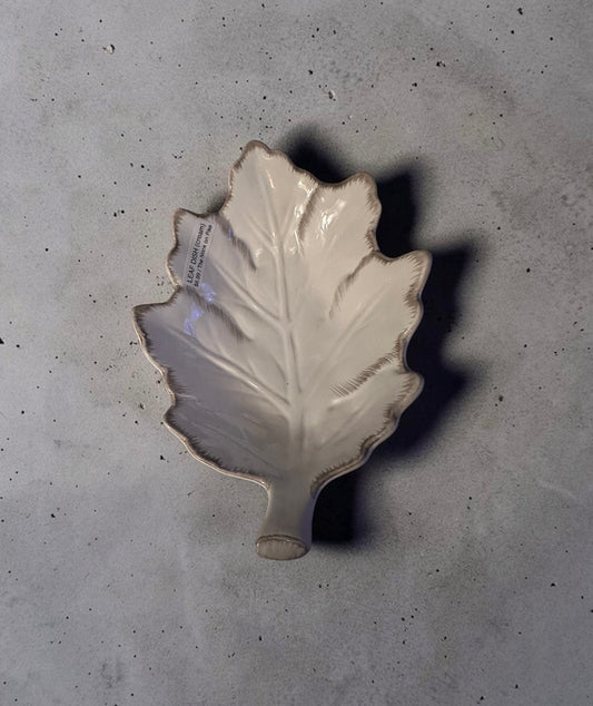 Leaf Dish (cream)