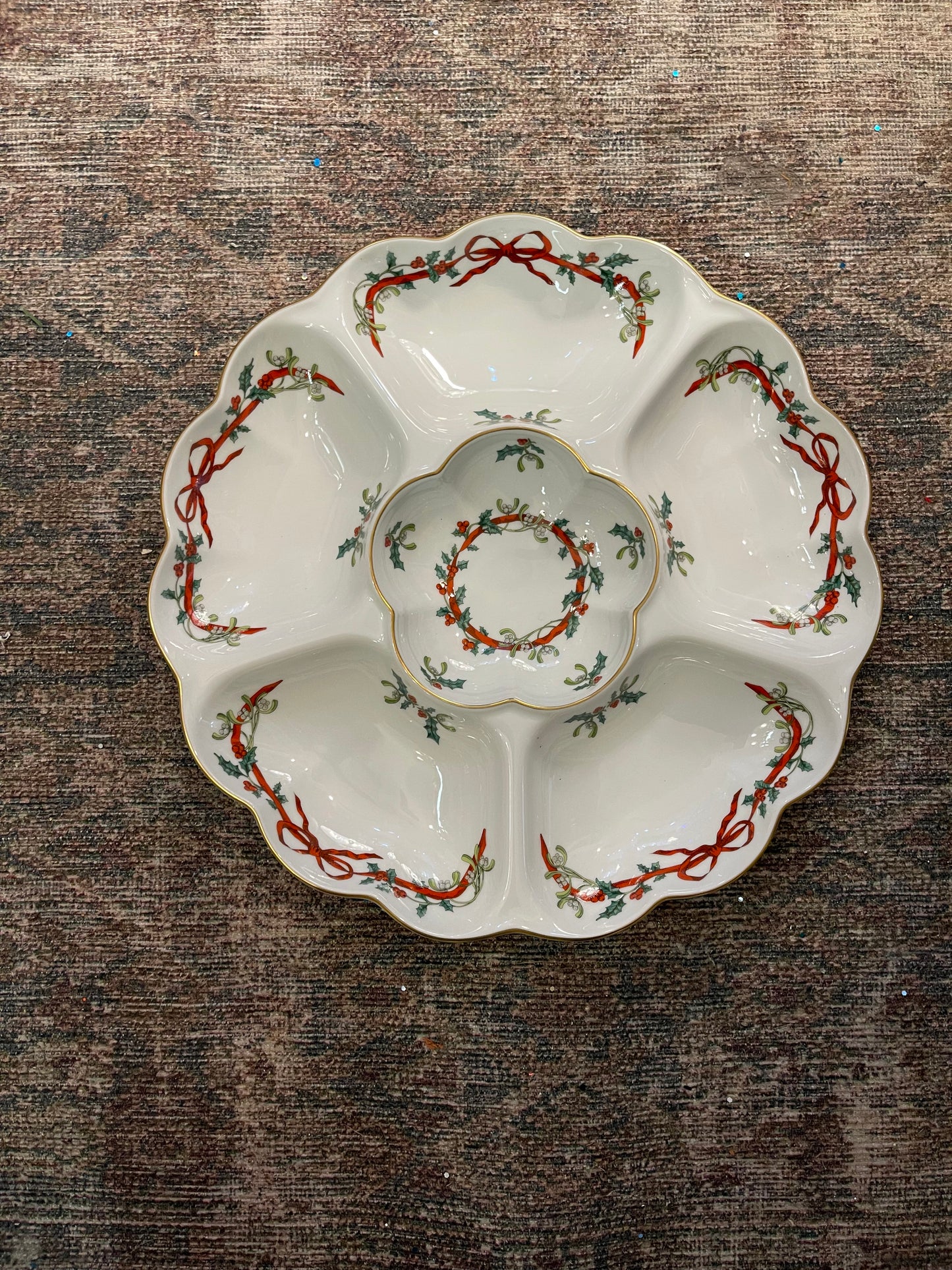 Royal Worcester — Holly Ribbons