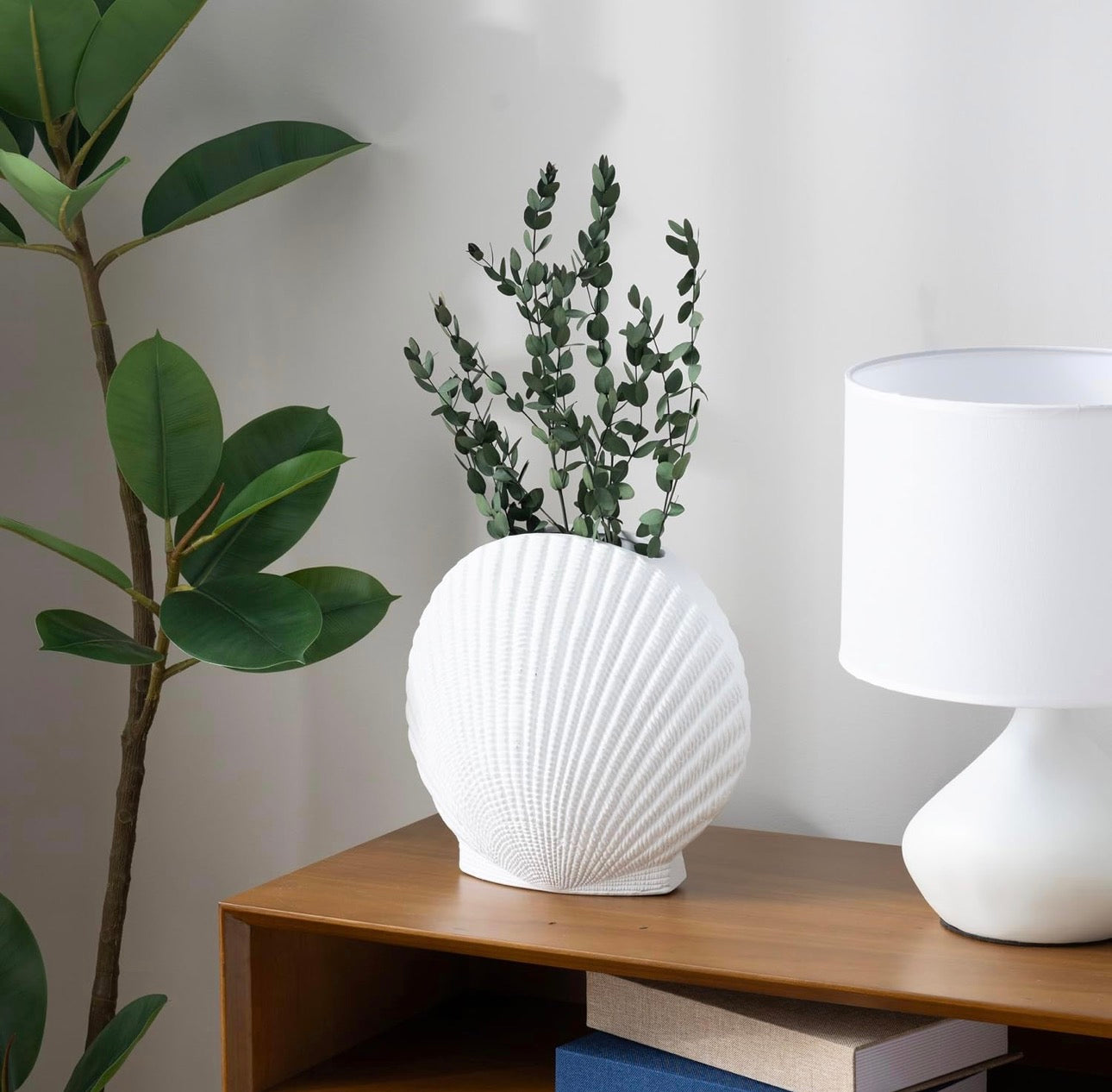 Decorative Shell Shaped Vase