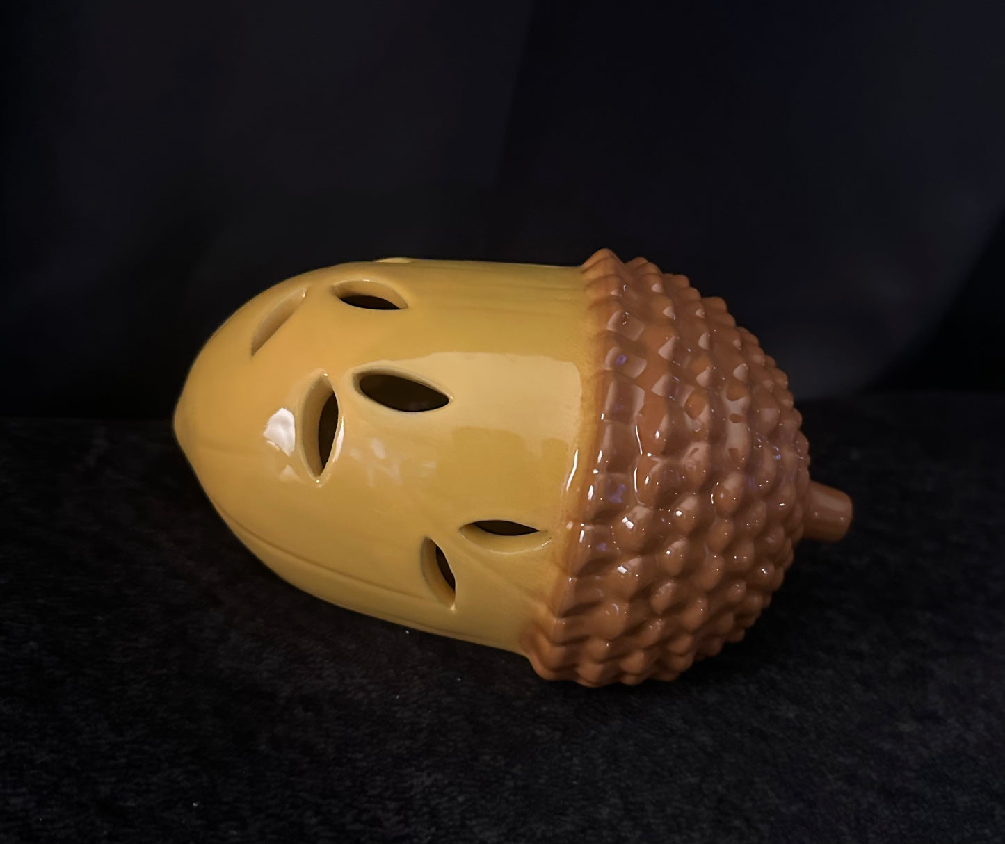 Acorn - Gold