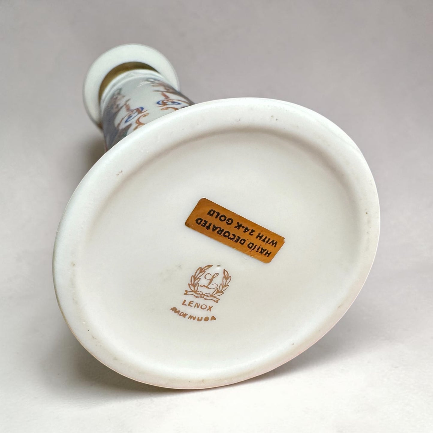 Lido
by LENOX Single Candlestick