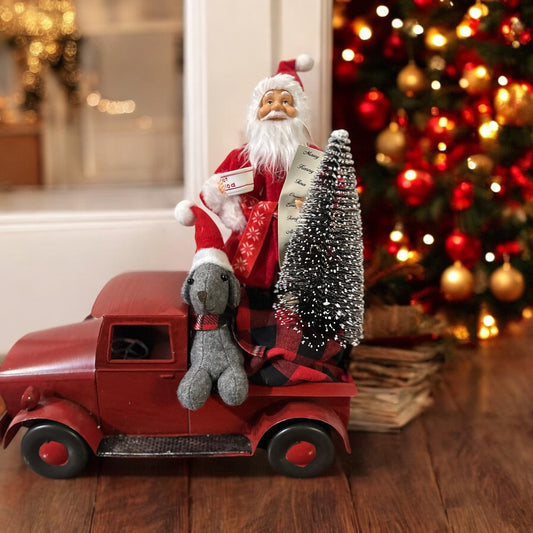 Santa’s Comin’ To Town