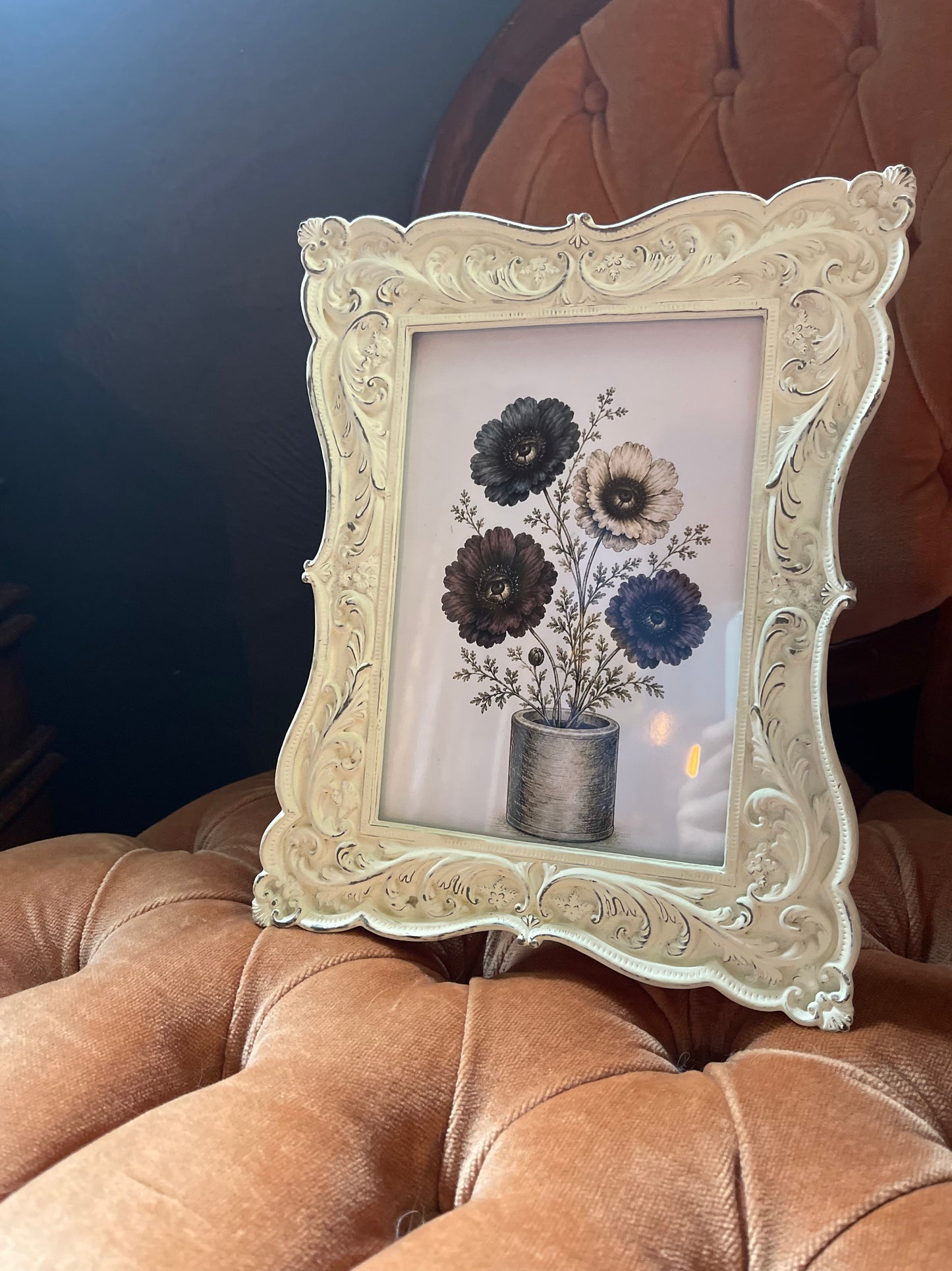 All Eyes on You 
Framed Oddities Botanical Print 5x7