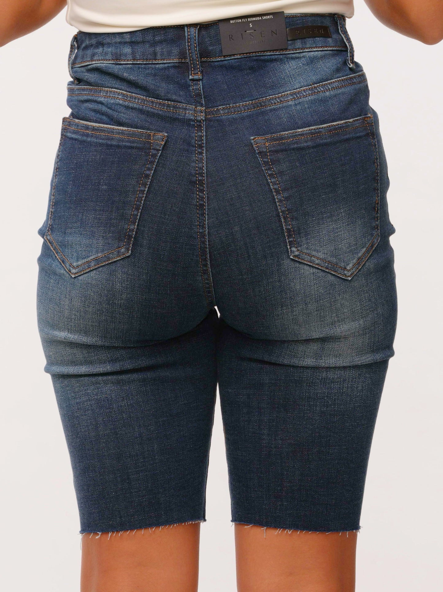 Risen Bermuda Shorts Dark