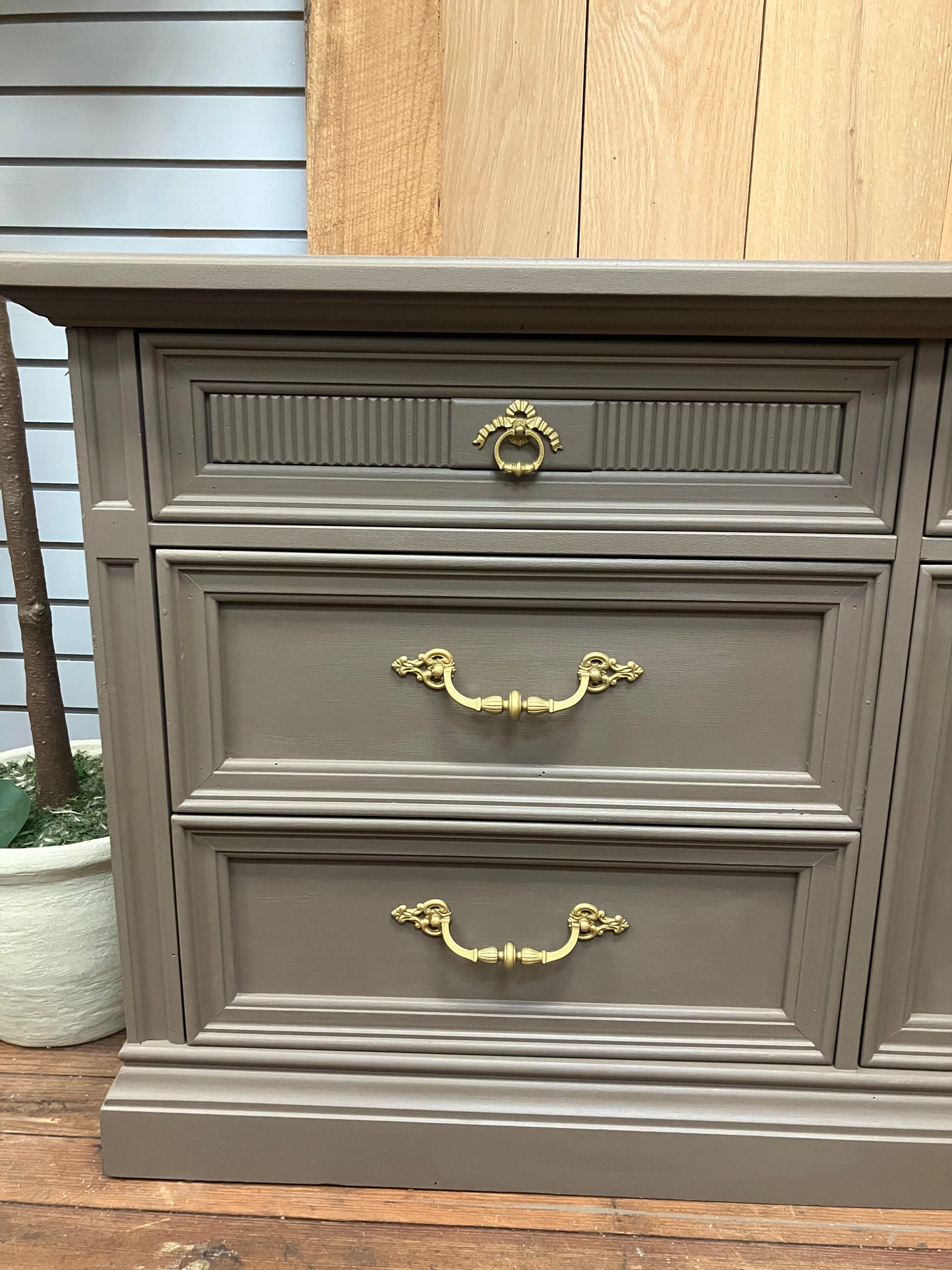 The Woodwick Dresser