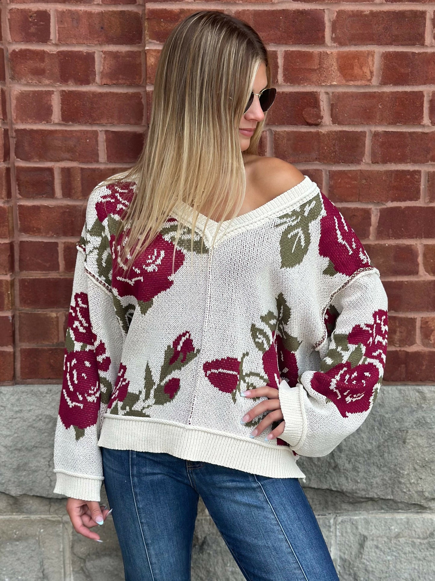 POL Romantic Rose V-Neck Sweater