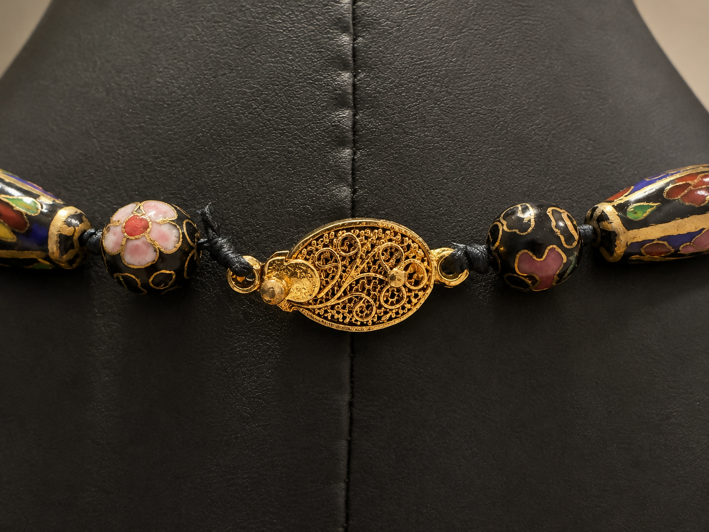 Vintage Chinese Cloisonné Enamel Bead Necklace