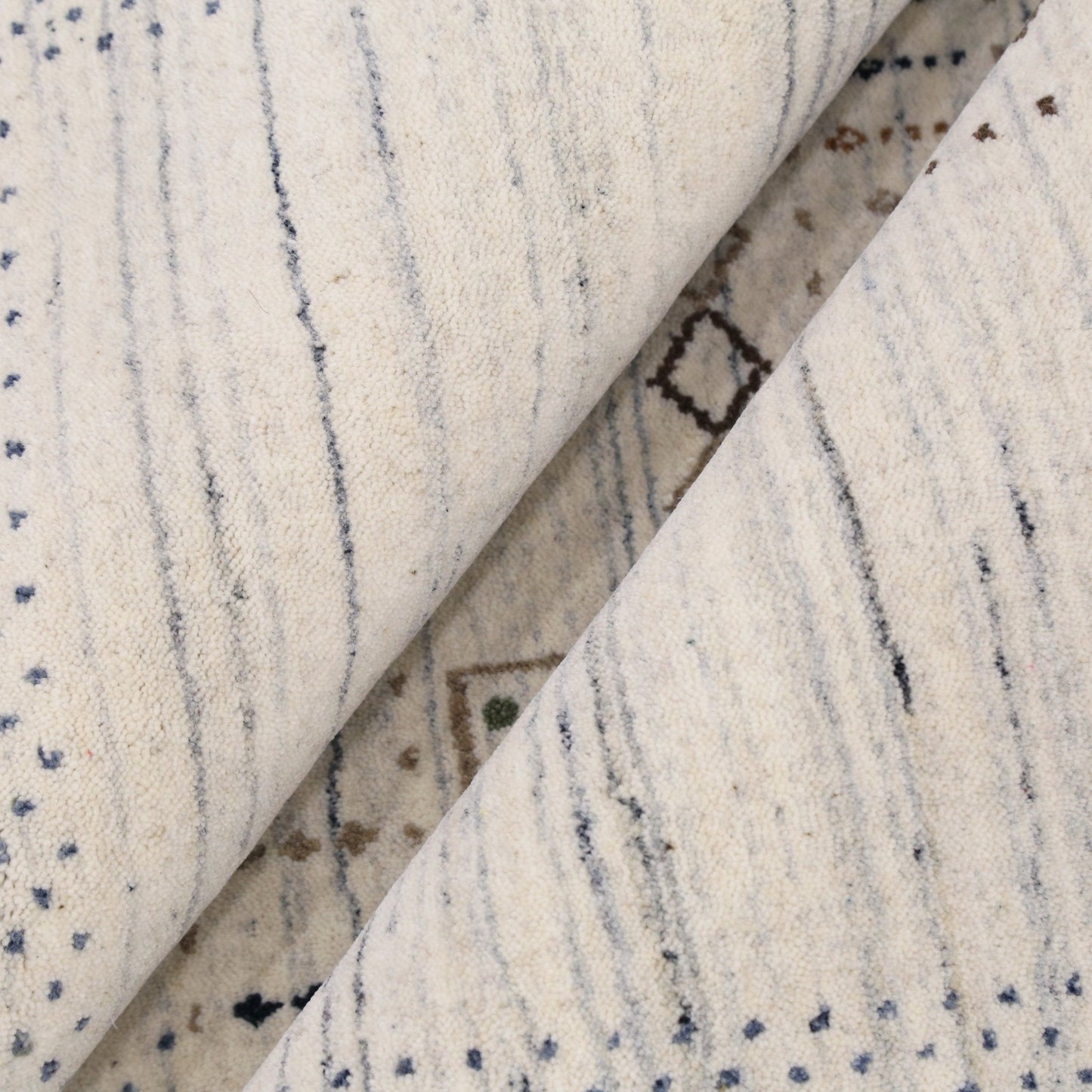 Center Pattern Natural Hand Loomed Wool Area Rug