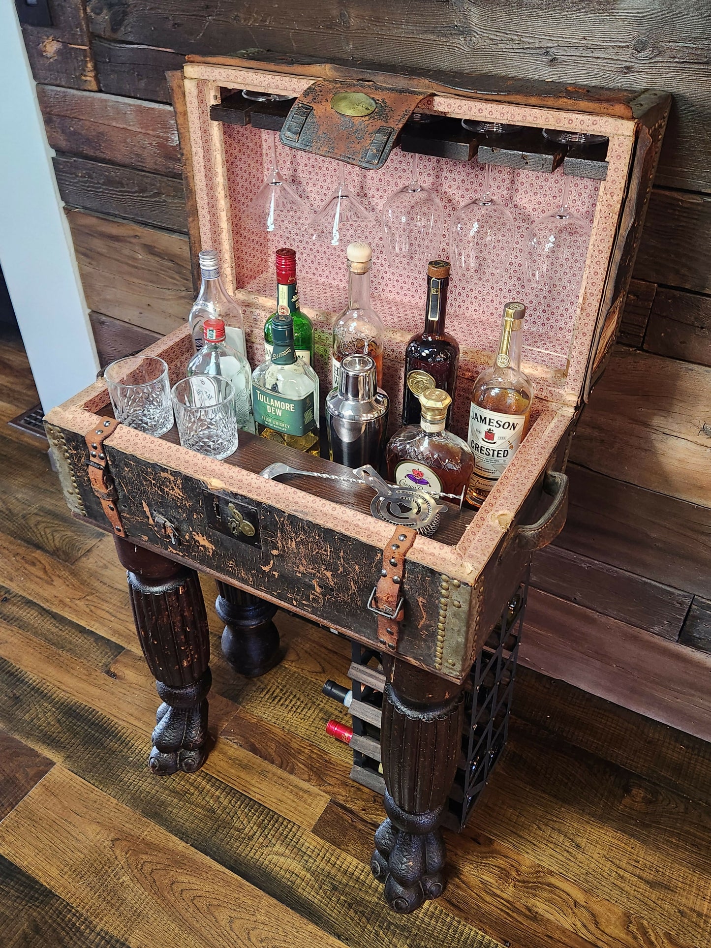 Antique Travel Case Bar