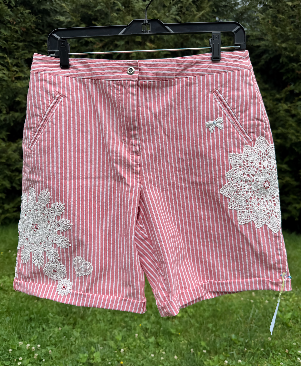 Pinn Striped Bermuda Shorts with Lace Appliques~ Size 2/4