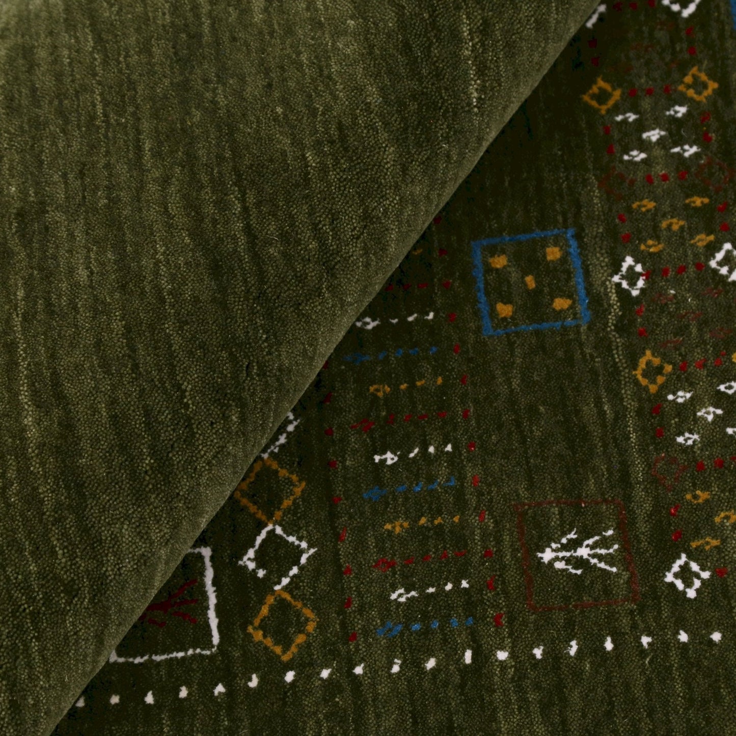 Green Tribal Center Pattern Hand Loomed Wool Area Rug