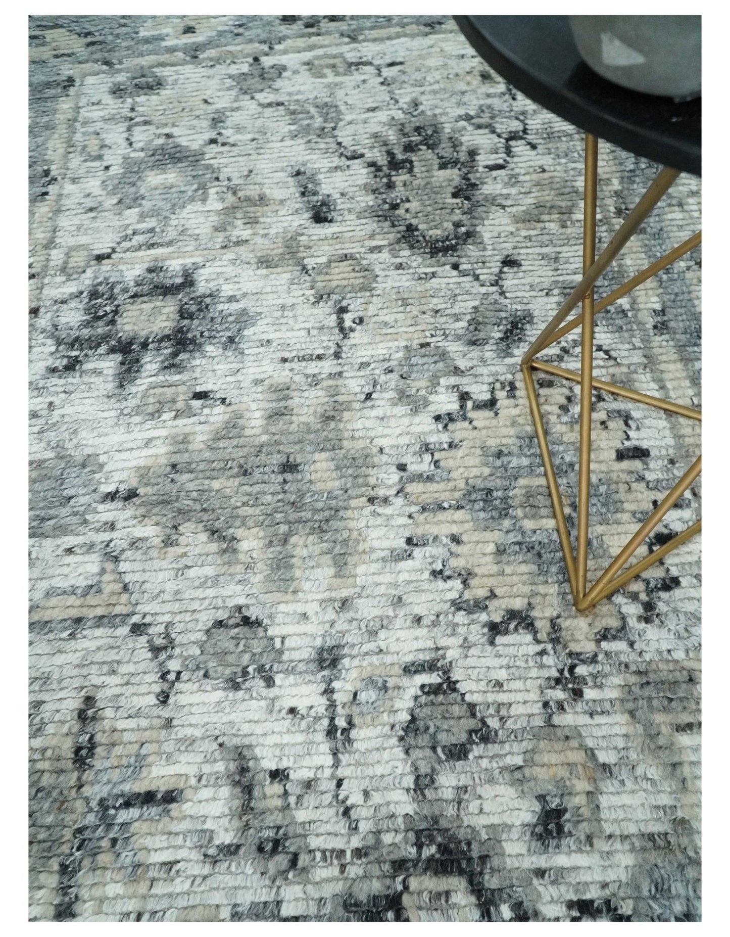 Hand Knotted Ivory, Silver and Beige Traditional Made with Blended Wool Multi Size Rug