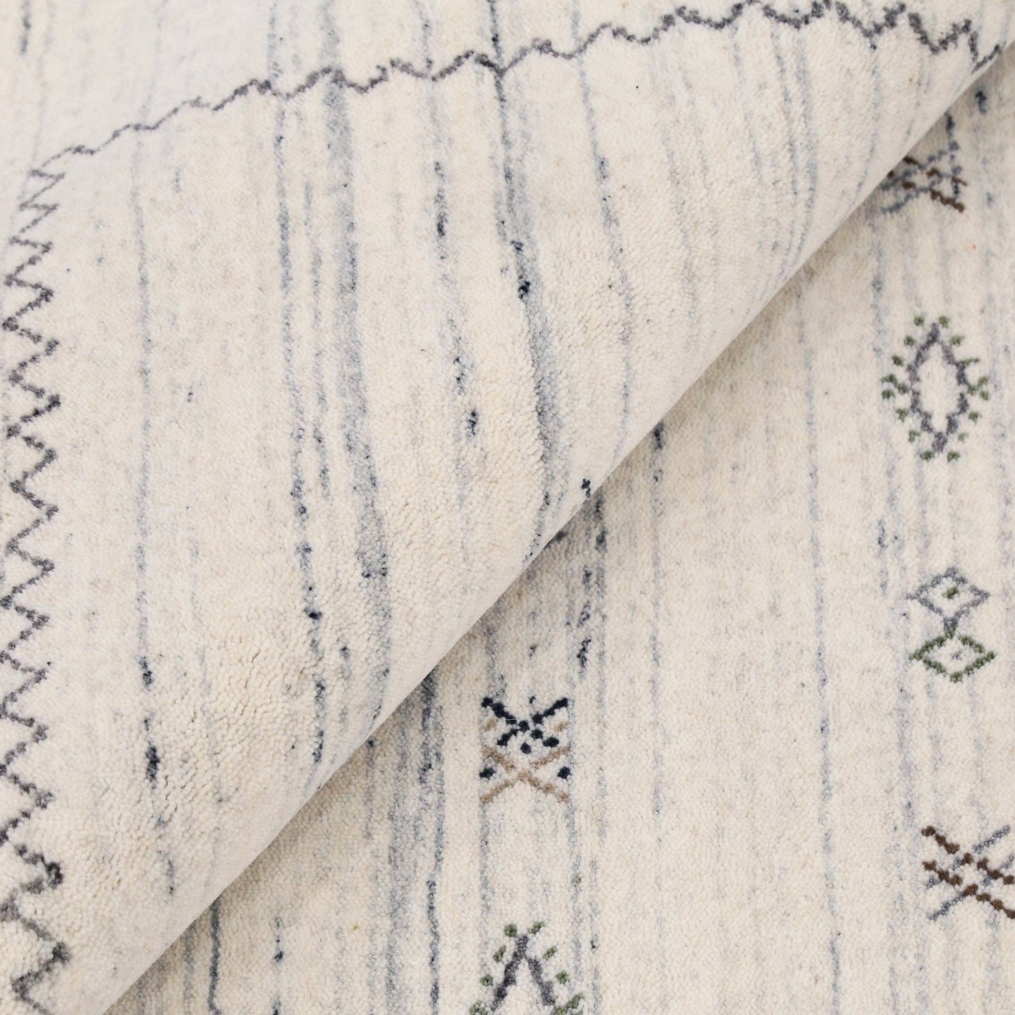 Ivory Modern Tribals Design Hand Loomed Wool Area Rug