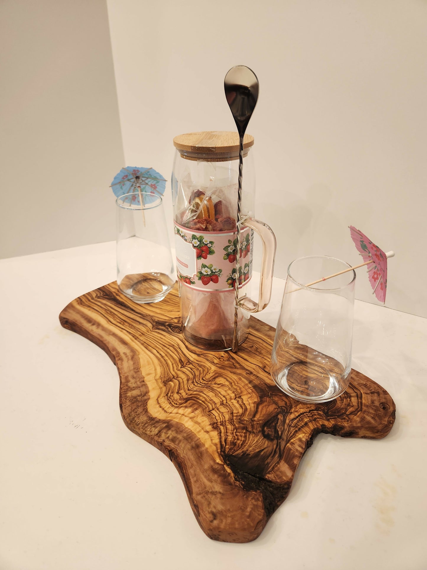 Char-Shooterie board and strawberry Spritz Cocktail set