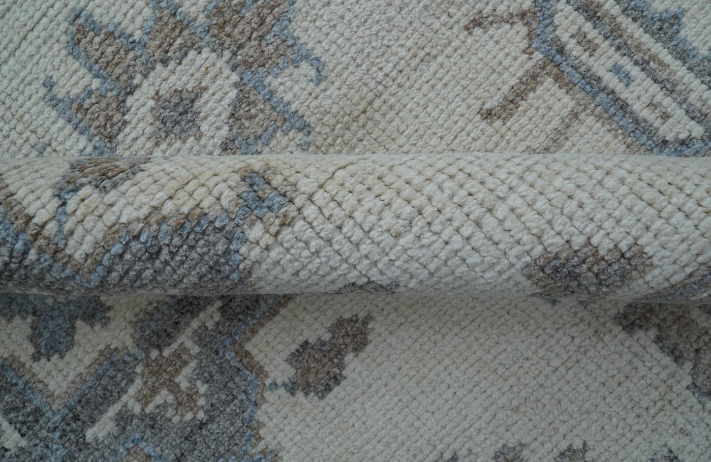 Luxe Custom Made Turkish Ivory Hand knotted Wool And Linen Blend Rug