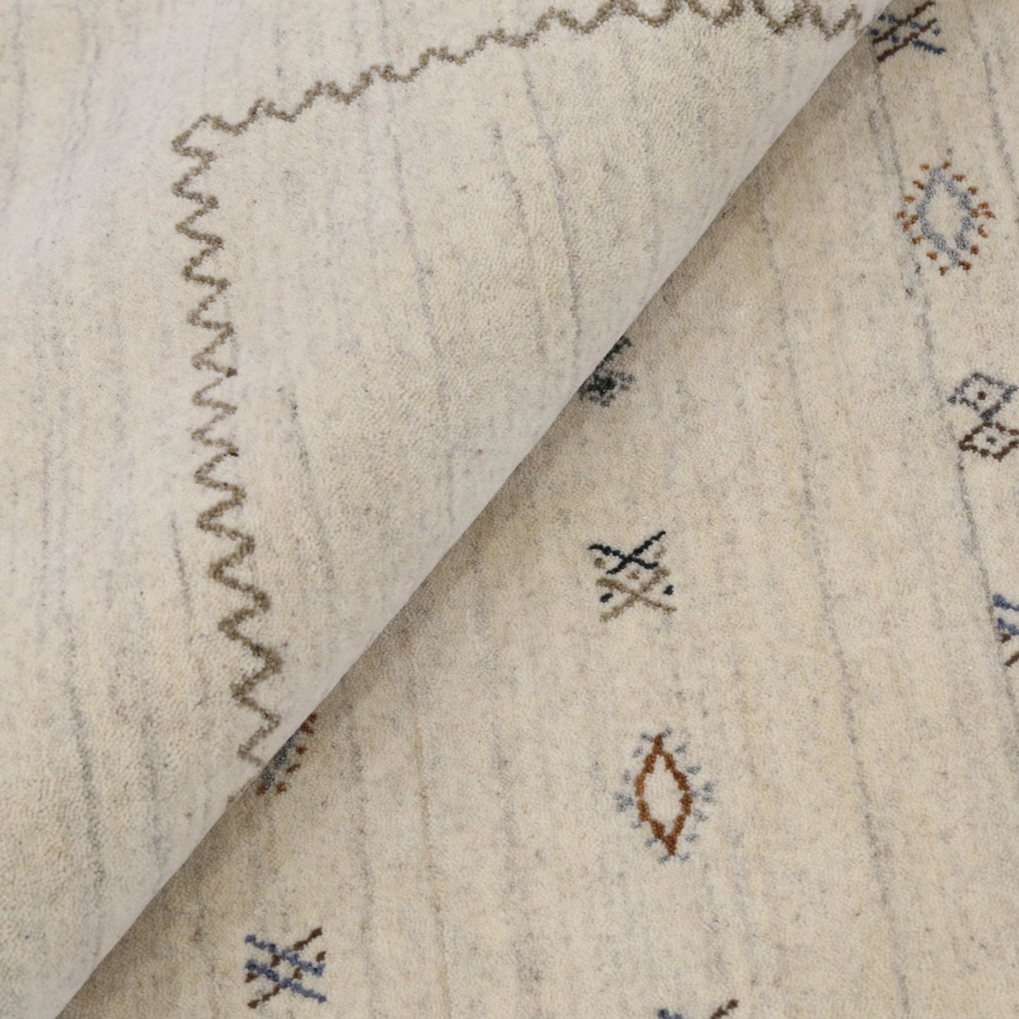 Modern Design Beige Hand Loomed Wool Area Rug