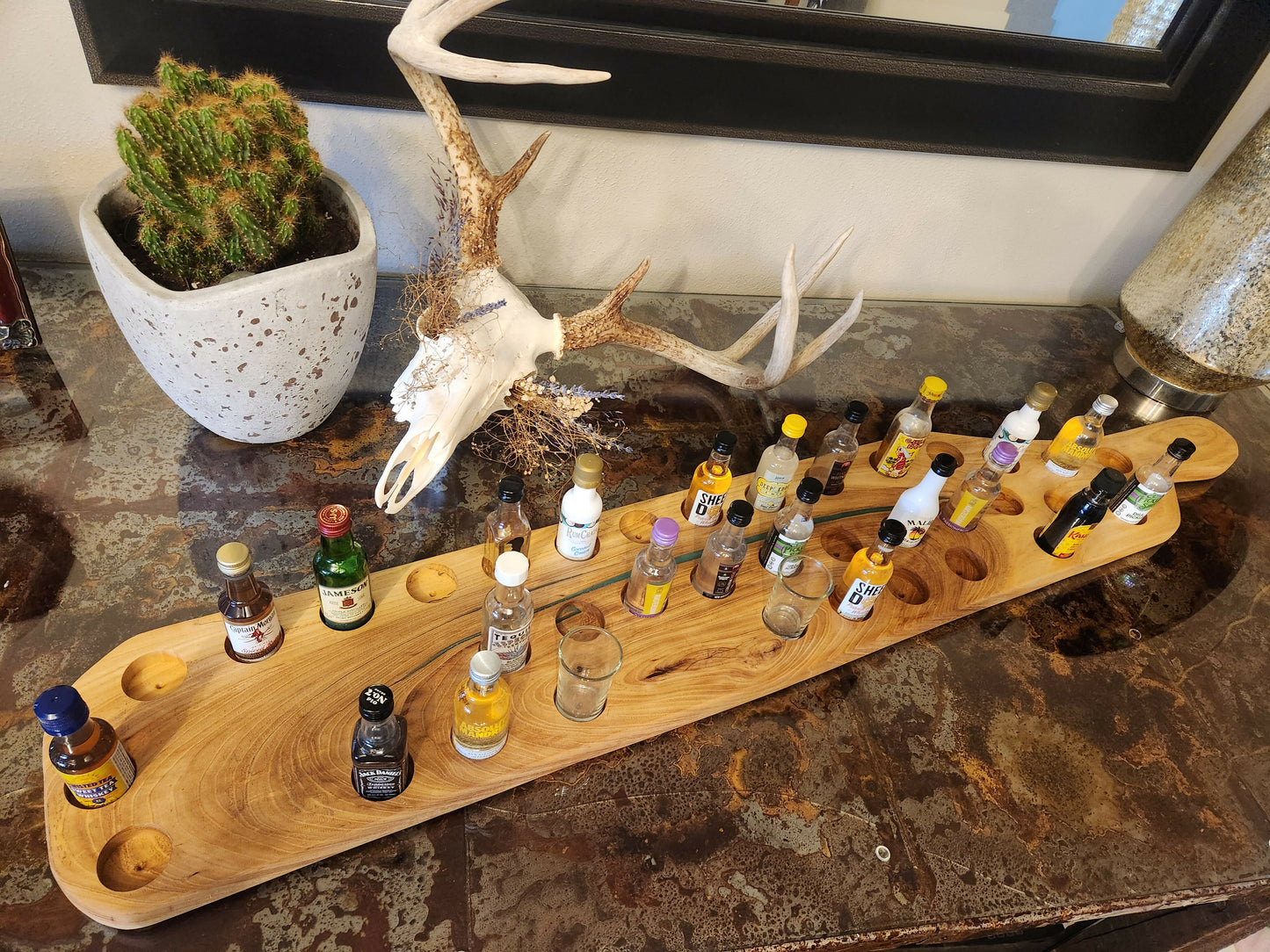 Elm Char-shooterie board (Punisher)