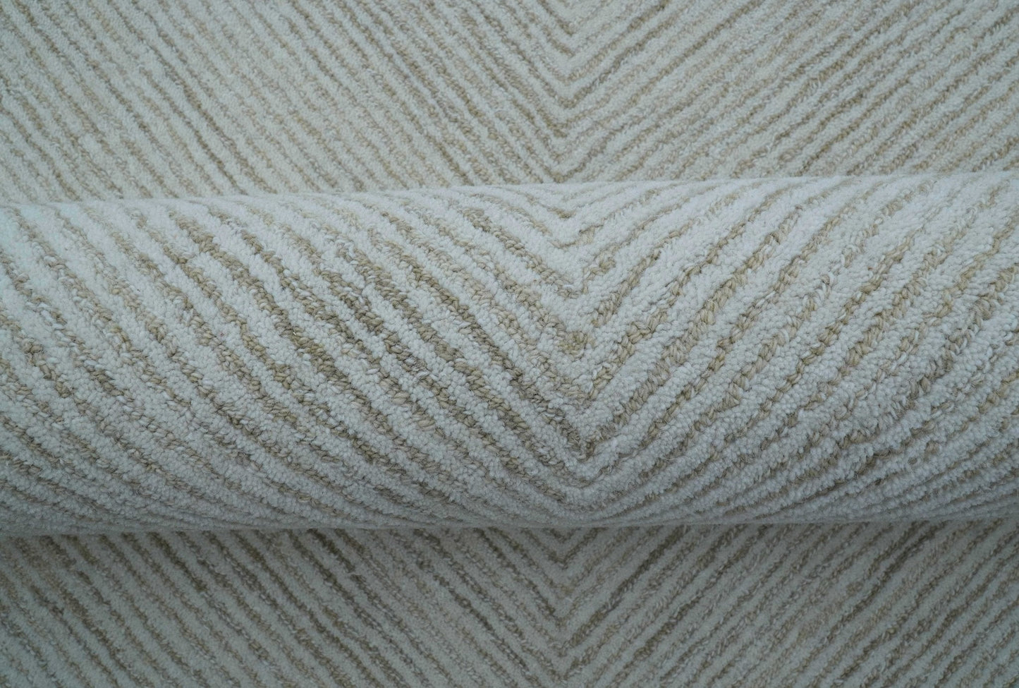 Zoha Custom Made Modern Style White And Beige Wool Rug